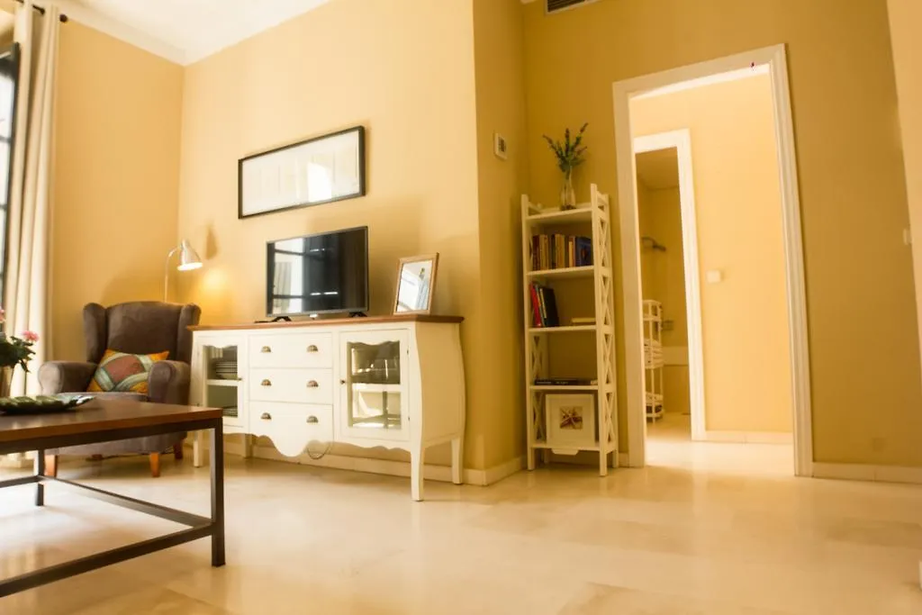 Eva Recommends Pinton Apartment Seville